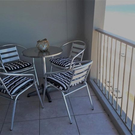 Blouberg Beachfront Apartment Блаубергстранд Экстерьер фото